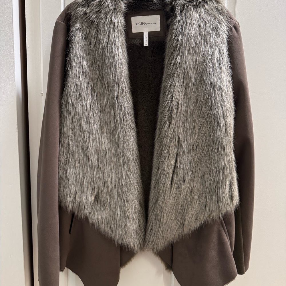 BCBGMAXAZRIA Women's Brown Jacket with Faux Fur Collar